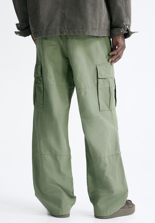 H&M - Relaxed fit cotton cargo trousers - khaki green