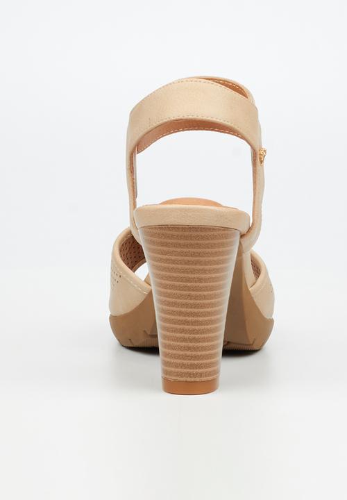 Butterfly Feet - Raina 2 ankle strap heel - beige