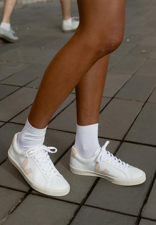 VEJA - Esplar Logo- Extra White Sable