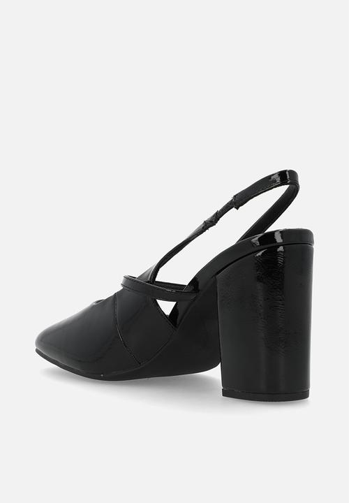 Madison® - Qia close toe slingback heel - black