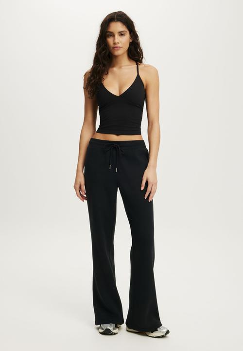 Cotton On - Plush Bootleg Sweatpant - Black
