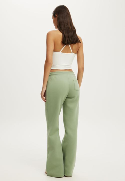 Cotton On - Plush Bootleg Sweatpant - Matcha