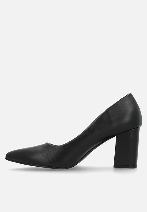 Madison® - Patricia 4 court heel - black