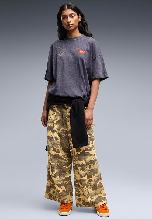 PUMA - Future.Puma.Archive Washed Oversized Graphic Tee - Inky Depths