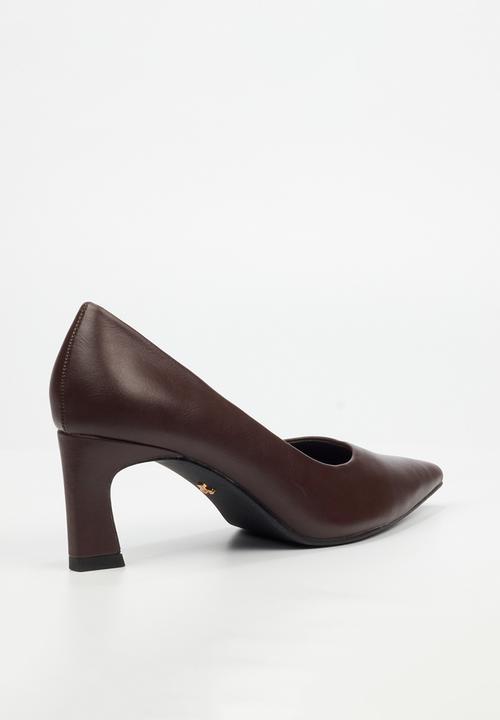 Butterfly Feet - Alesia 2 court heel - chocolate