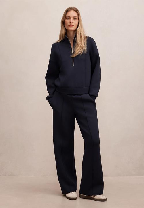 Forever New - Heidi Seam Detail Lounge Jumper in Navy
