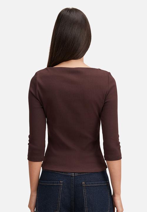 Forever New - Starlette 3/4 sleeve top in chocolate