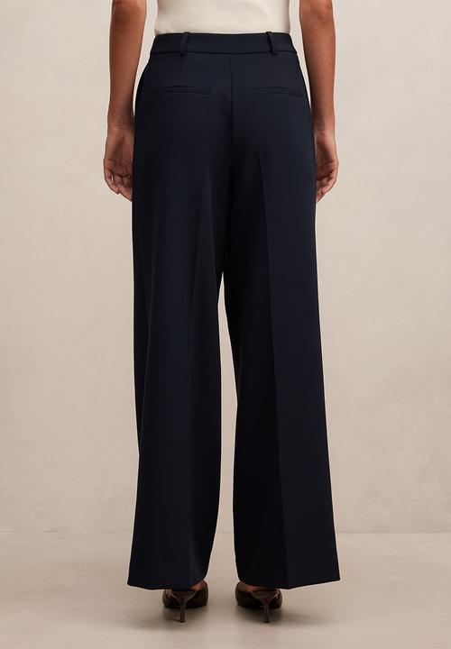 Forever New - Briony wide leg pants - navy suit