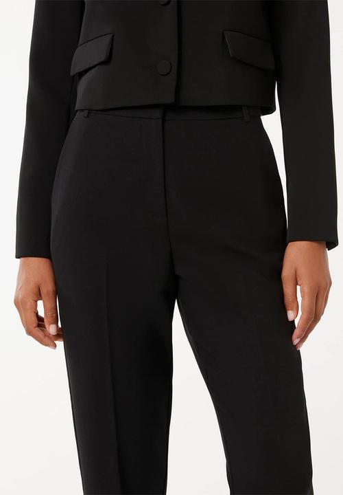 Forever New - Asher Tapered Pants in Black