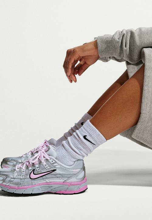 Nike - Nike P-6000