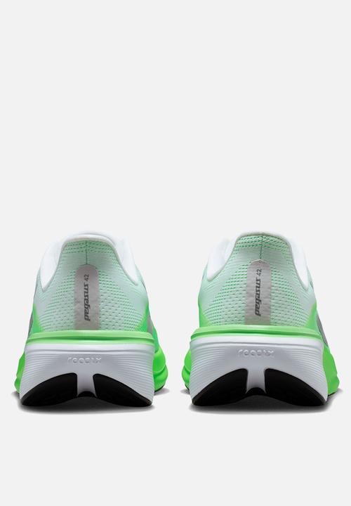 Nike - W Air Zoom Pegasus 42 - white/metallic silver-green strike