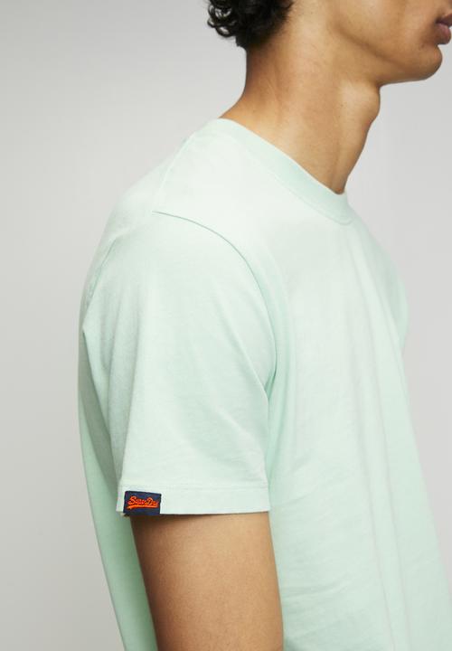 Superdry. - Essential Logo Emb Tee - Cameo Green/Red