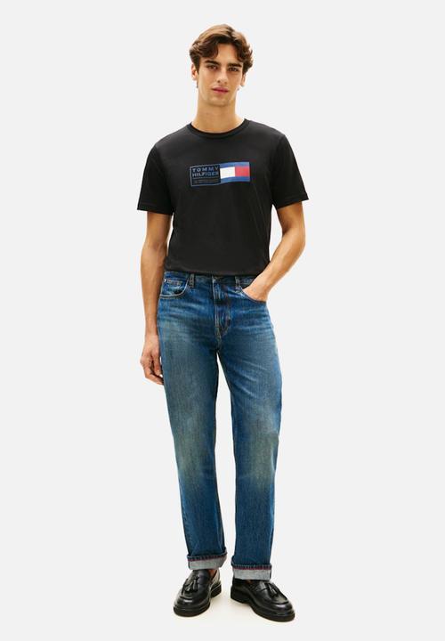 Tommy Hilfiger - BRAND LOVE TEXT BOX TEE - Black