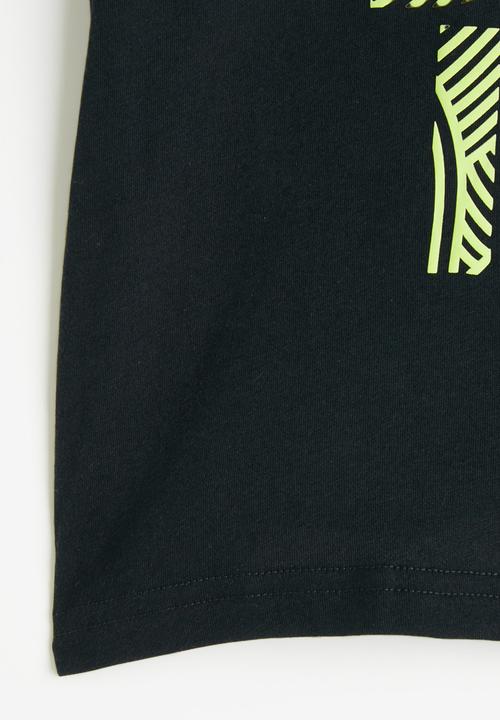 Nike - Nkb In The Zone Graphic Tee  -  Black