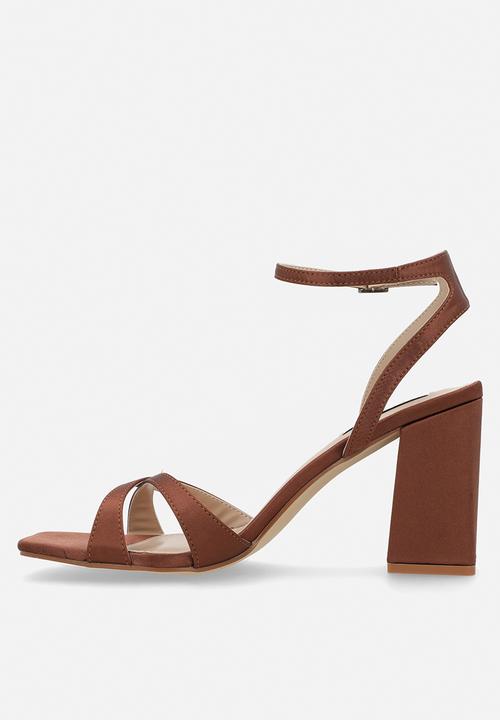 Be Mine - Eshma open toe block heel ankle strap - mocha satin