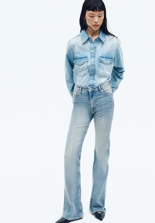 H&M - Flared high jeans - light denim blue