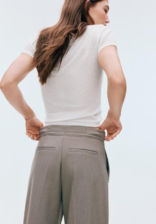 H&M - Tailored drawstring trousers - mole