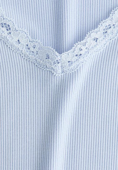 H&M - Lace-trimmed jersey top - light blue