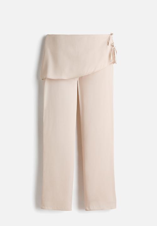 H&M - Skirt-layered satin trousers - light beige