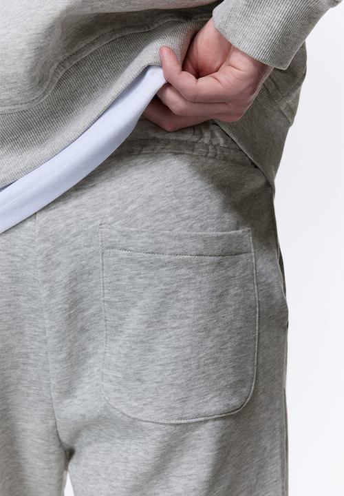 H&M - Regular fit sweatshorts - light grey marl