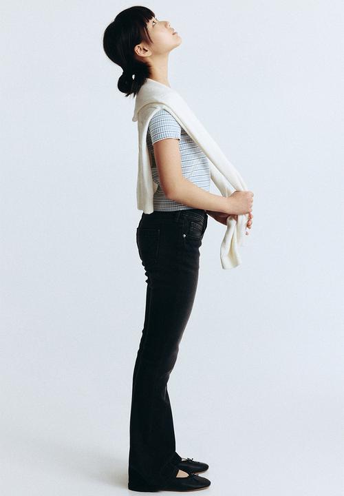 H&M - Flared leg low jeans - denim black