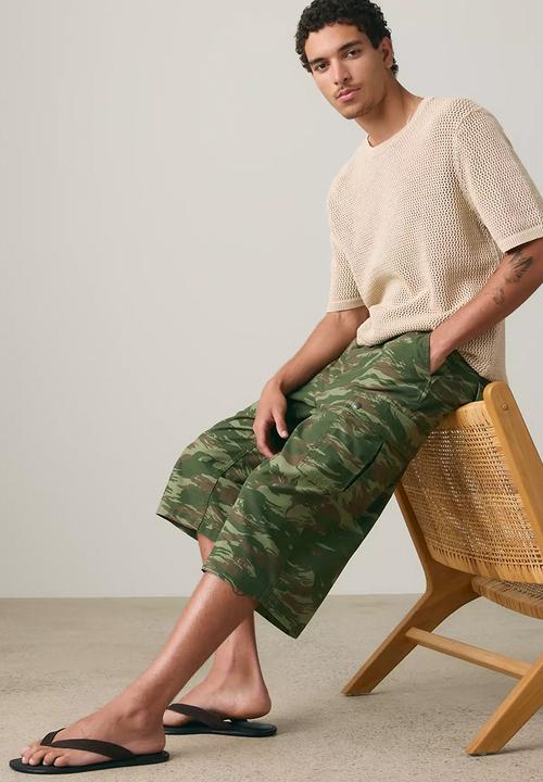 Levi’s® - 478 BAGGY CAPRI UTILITY ABSTRACT LIZARD