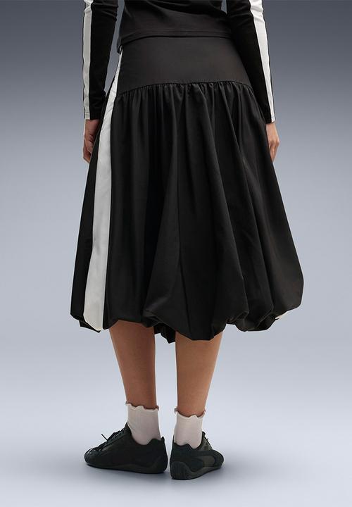 PUMA - T7 Balloon Woven Midi Skirt - Puma Black