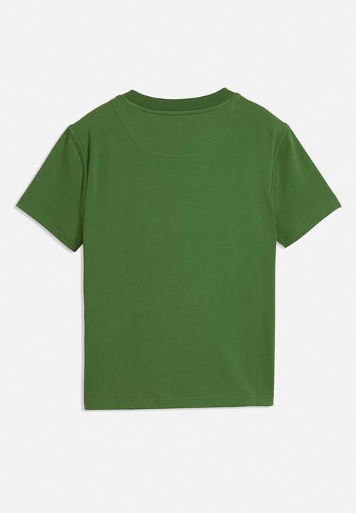 PUMA - Ess Elevated No.1 Logo Slim Short Tee - Earthy Green