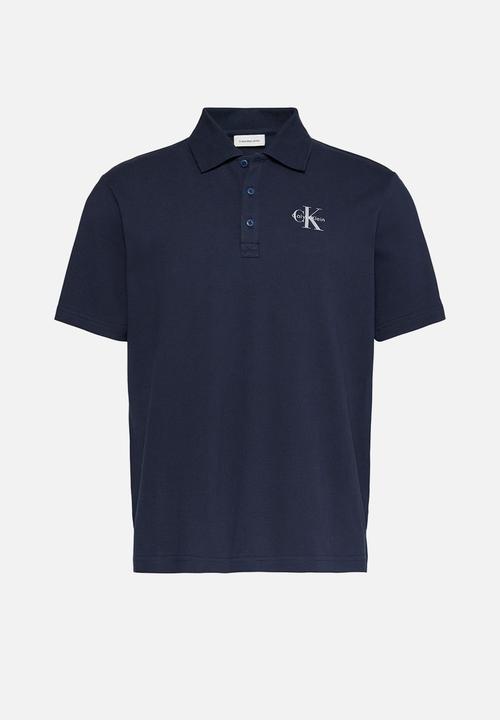 Calvin Klein - SS EASY MONOLOGO CASUAL PIQUE POLO - Dark Sapphire
