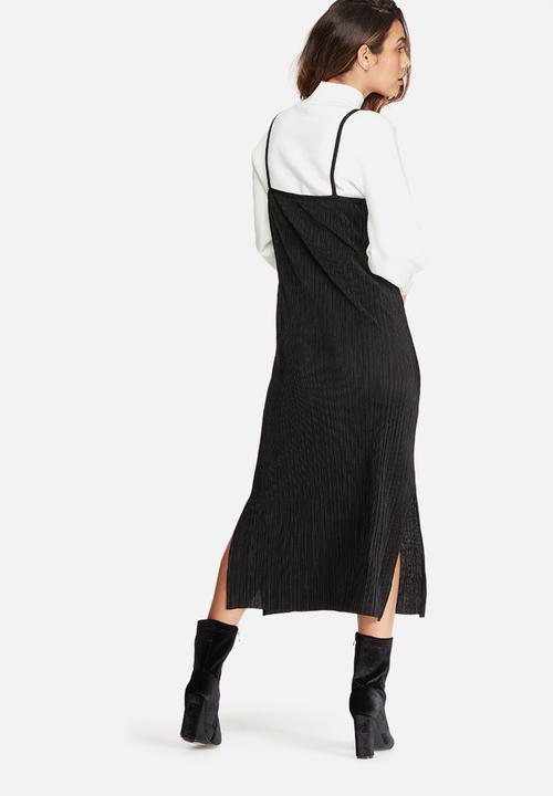 dailyfriday - Plissé v-neck midi slip dress