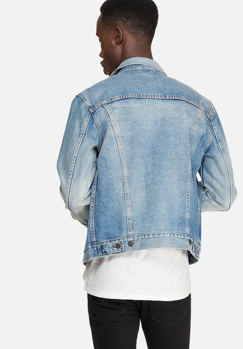 Levi’s® - The trucker jacket
