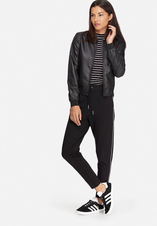 Noisy May - New Shiny jacket