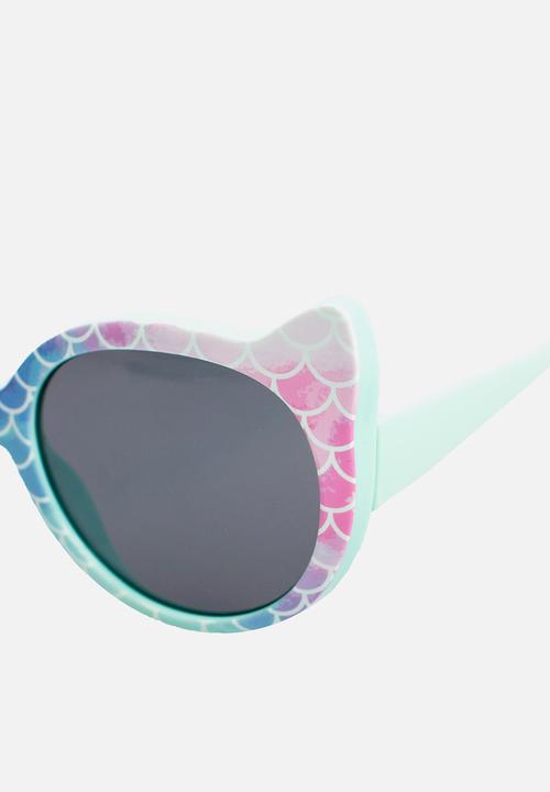 Character Group - Sunnies & case - meowmaid