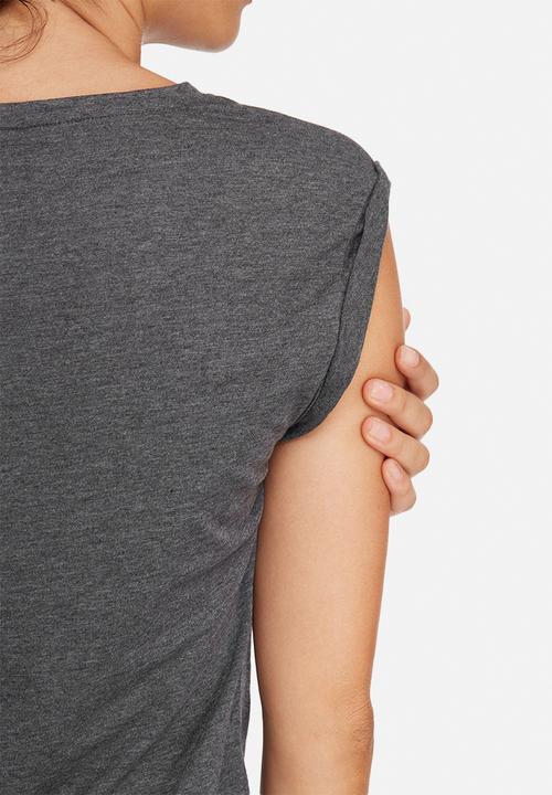 Noisy May - Anders tee