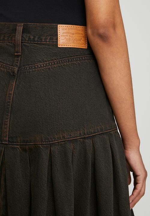 Levi’s® - Yoked Pleated Skirt - Over A Cup Skirt