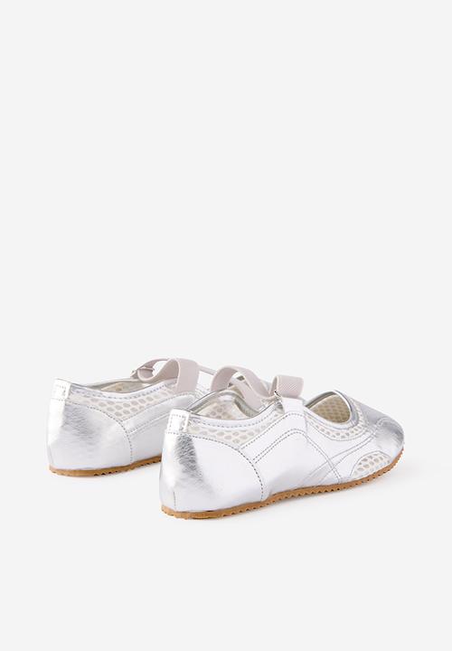 Cotton On - Spencer Sporty Flats - Silvery