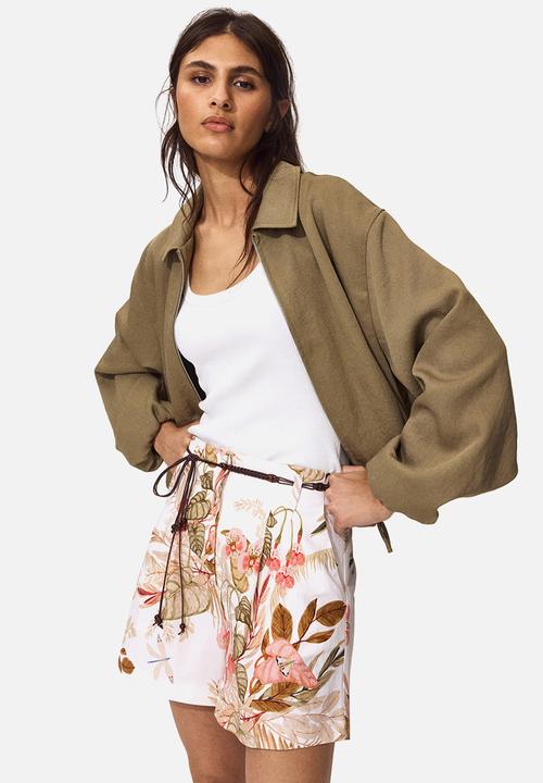 H&M - Linen-blend shorts - white/flowers