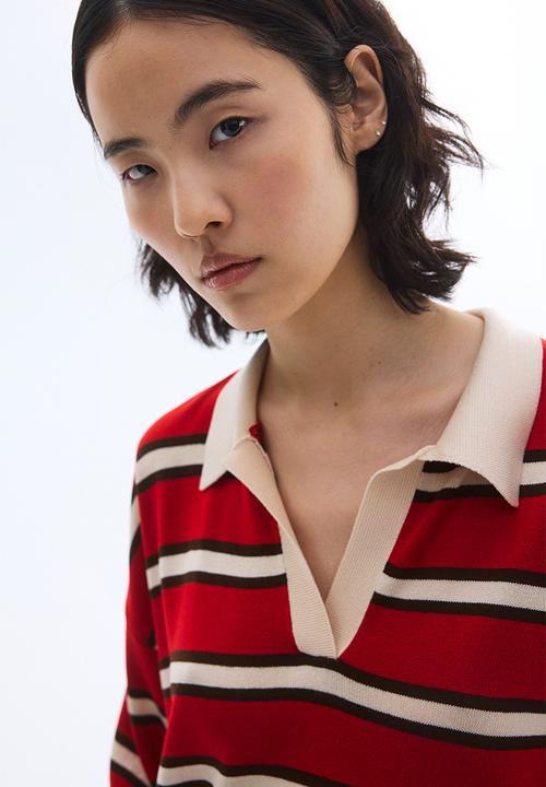 H&M - Oversized fine-knit polo shirt - red/striped