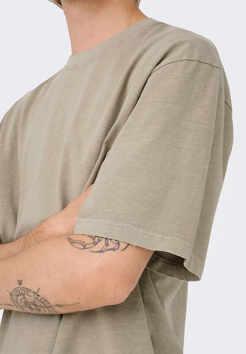 Only & Sons - ONSDISTRESS Relaxed Short Sleeve Tee - Beige