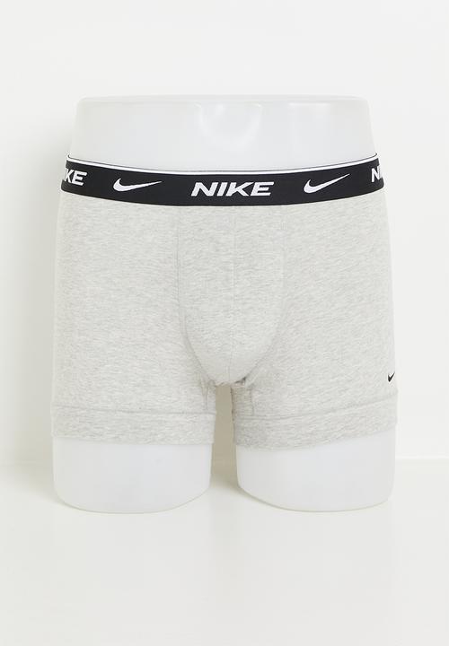 Nike - KE1008-Men's Dri-Fit Everyday Cotton Trunk 3 Pack - WHITE/GREY HEATHER/BLACK