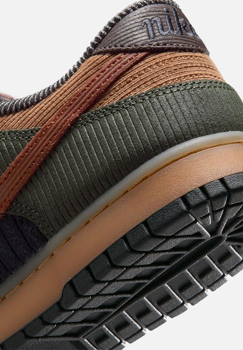 Nike - Nike Dunk Low Retro Premium