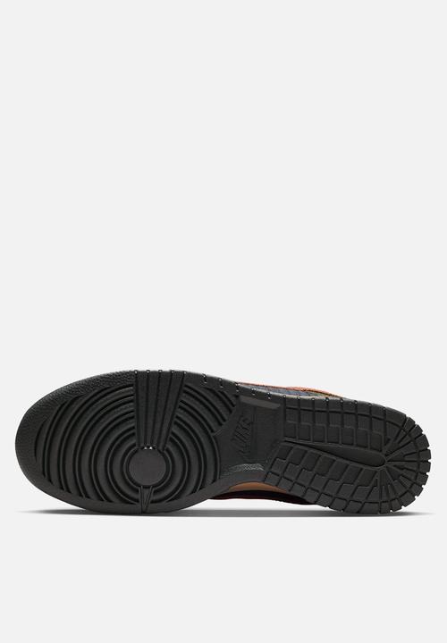 Nike - Nike Dunk Low Retro Premium