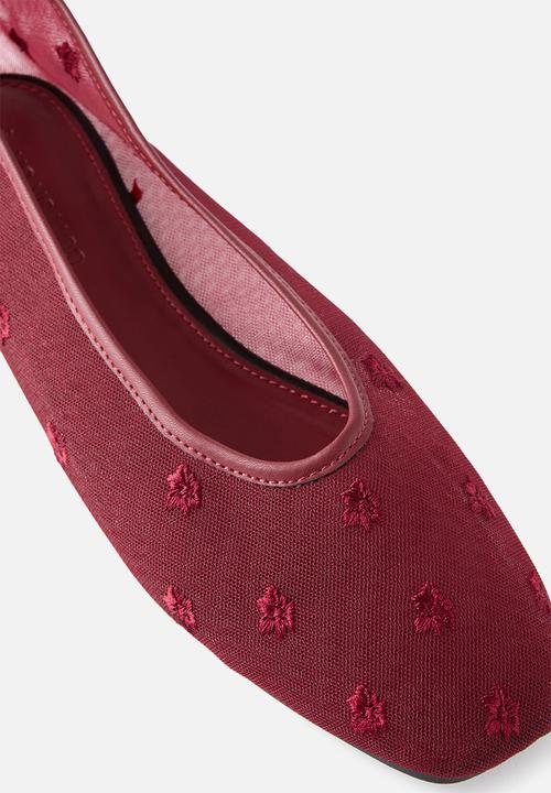 Cotton On - Soho Mary Jane Ballerina - Burgundy Embroidered Mesh