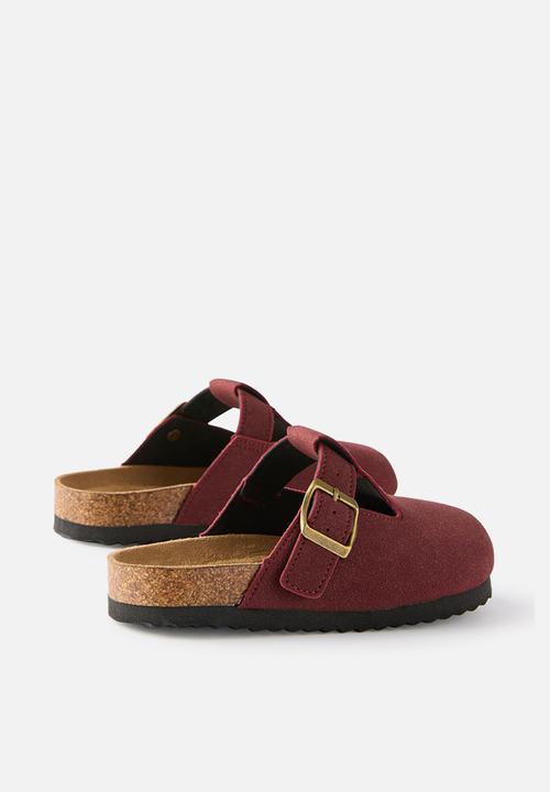 Cotton On - Tully Buckle Slide - Berry Jam