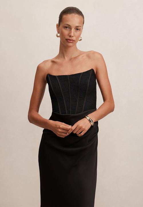 Forever New - Ivy Lace Corset Drape Maxi Dress in Black
