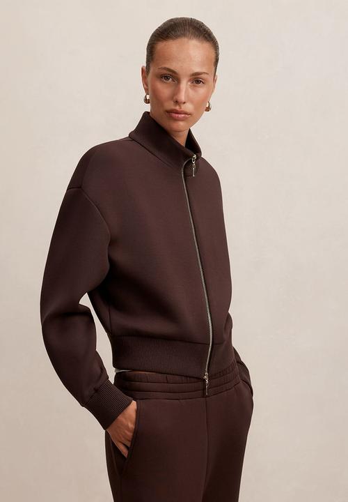Forever New - Hannah zip lounge jacket in chocolate