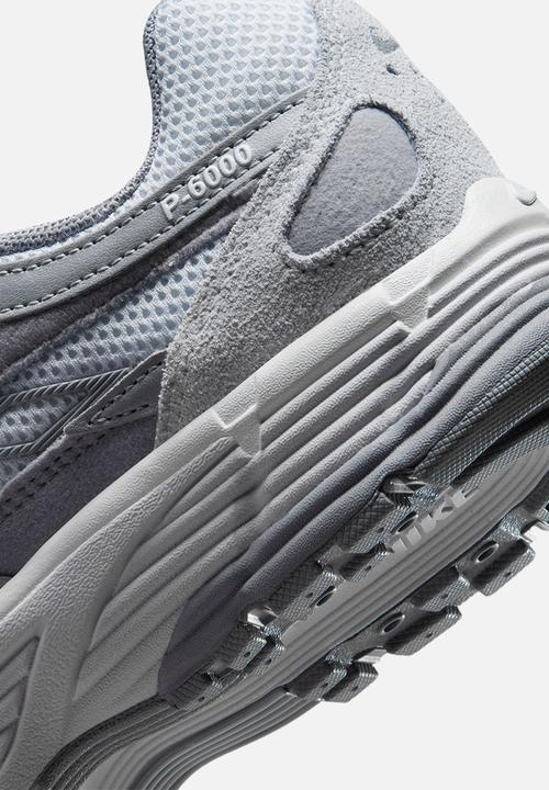 Nike - Nike P-6000