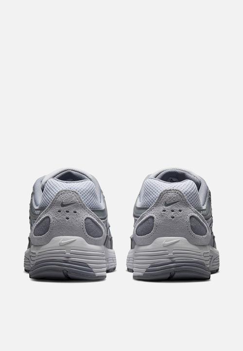 Nike - Nike P-6000