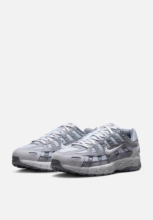 Nike - Nike P-6000