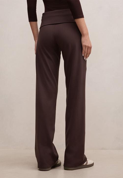 Forever New - Wren fold waist wide leg pants in chocolate freckle